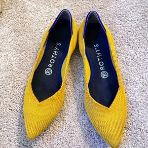 Gently used size 8 Rothy’s